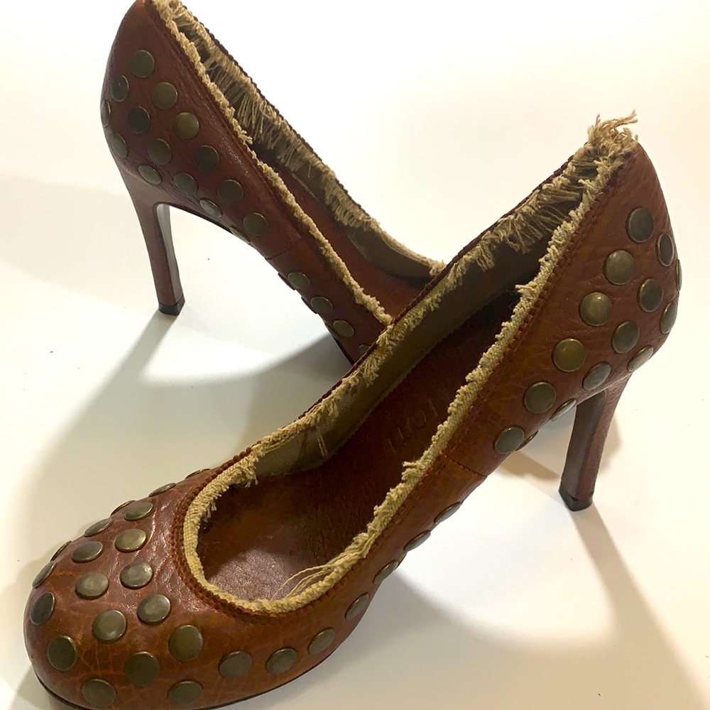 Re/edition by Pedro Garcia Brown studded heel, 37